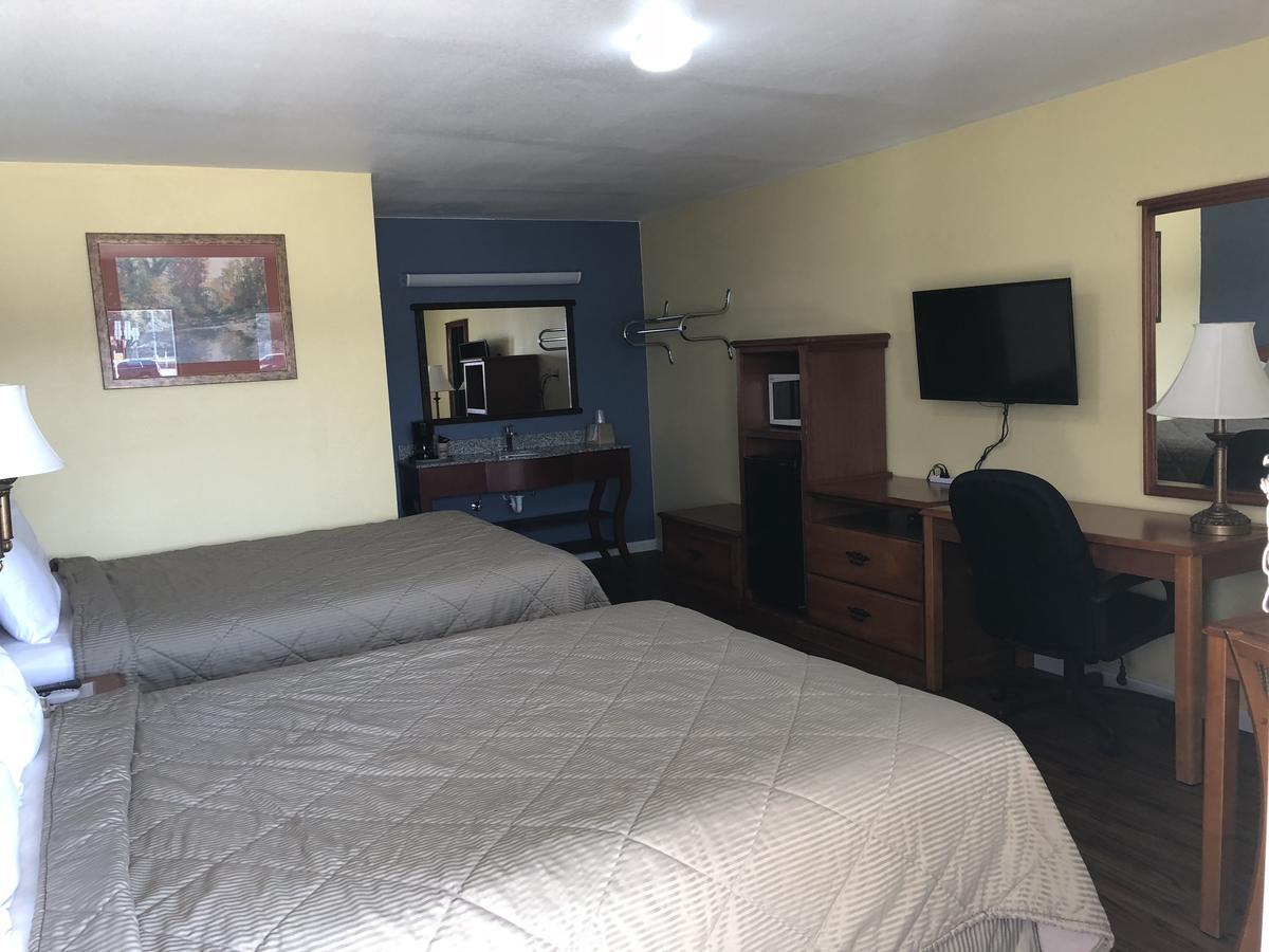 Gold Key Inn Brady Ngoại thất bức ảnh